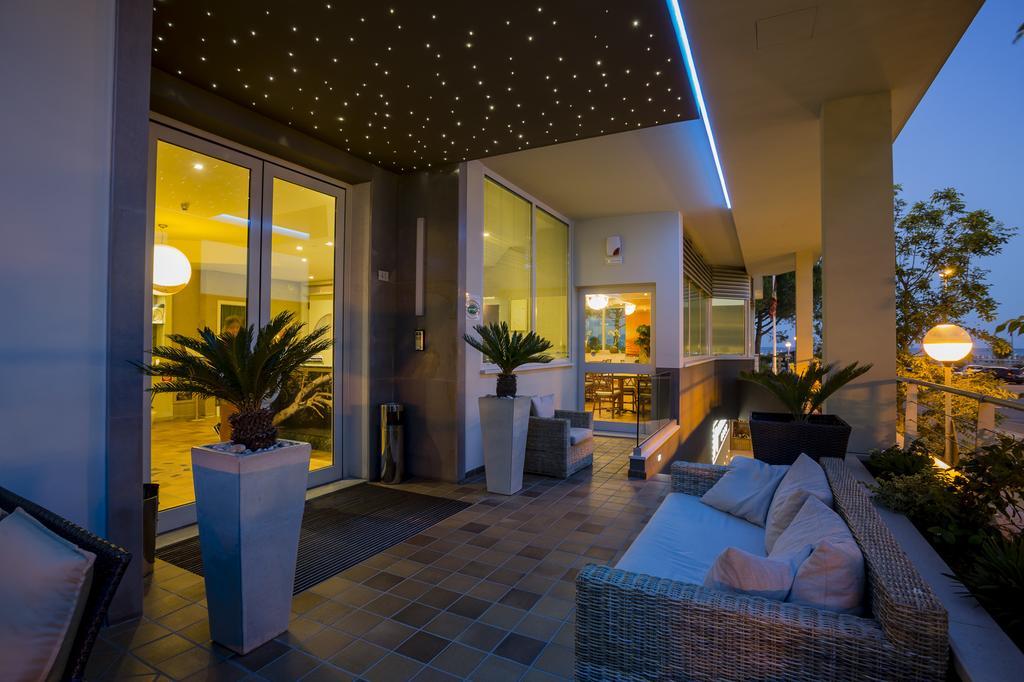 Hotel Ambassador Bibione Extérieur photo